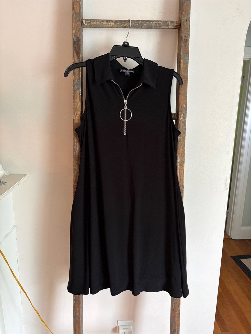 Sleeveless Black Zip-Front Collar Dress